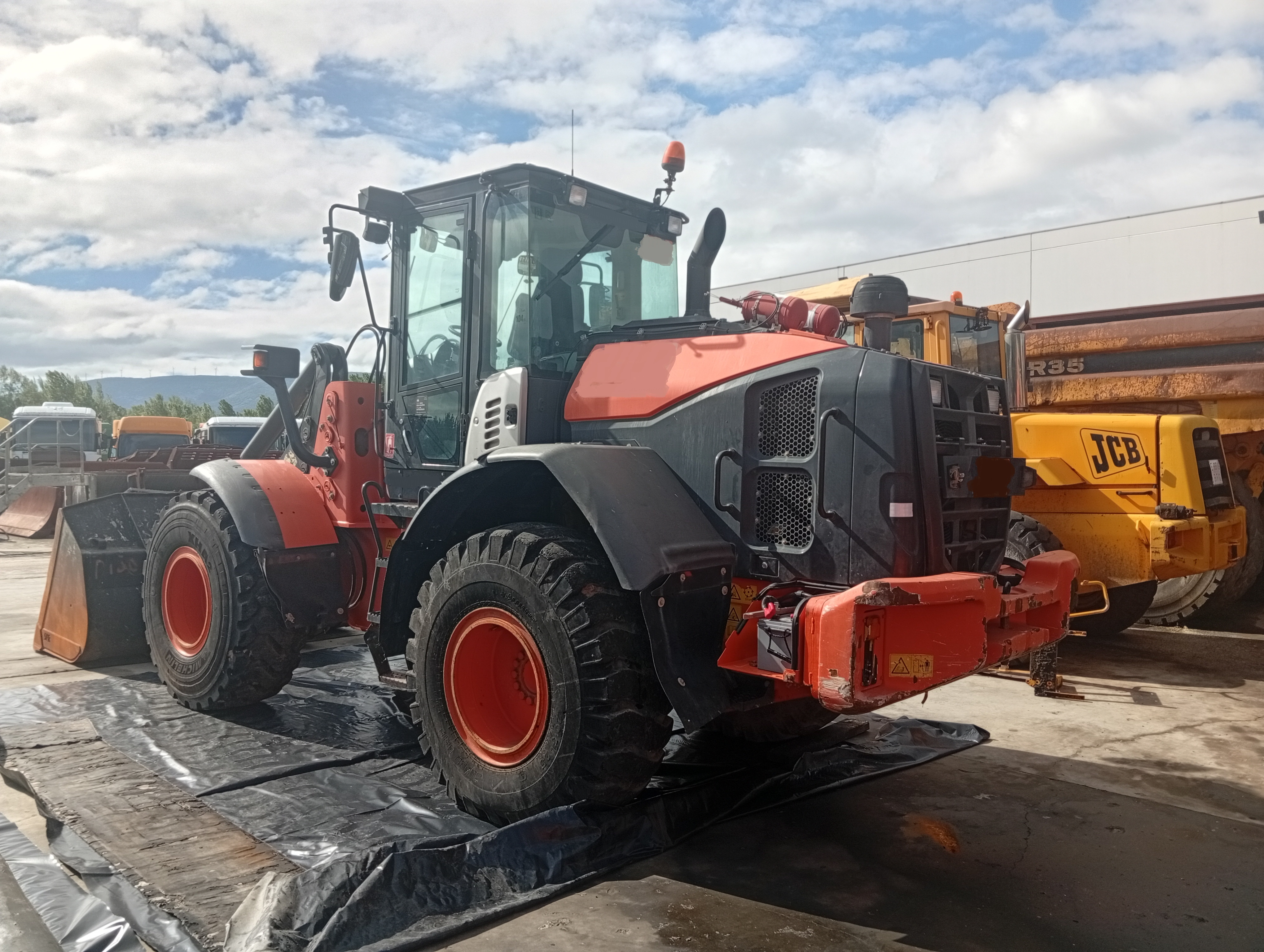 CARGADORA HITACHI ZW150PL-6