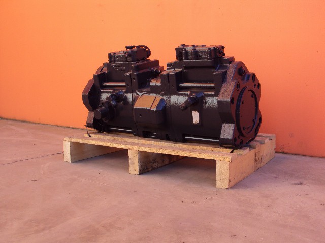 Hydraulic Pump HITACHI EX750-5  EX800-5 4399699
