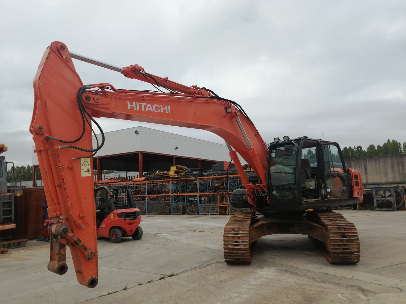 EXCAVADORA HITACHI ZX290LCN-5B