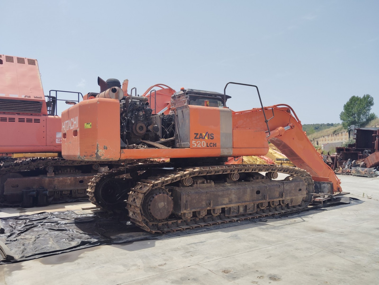 EXCAVADORA HITACHI ZX520LCH-3