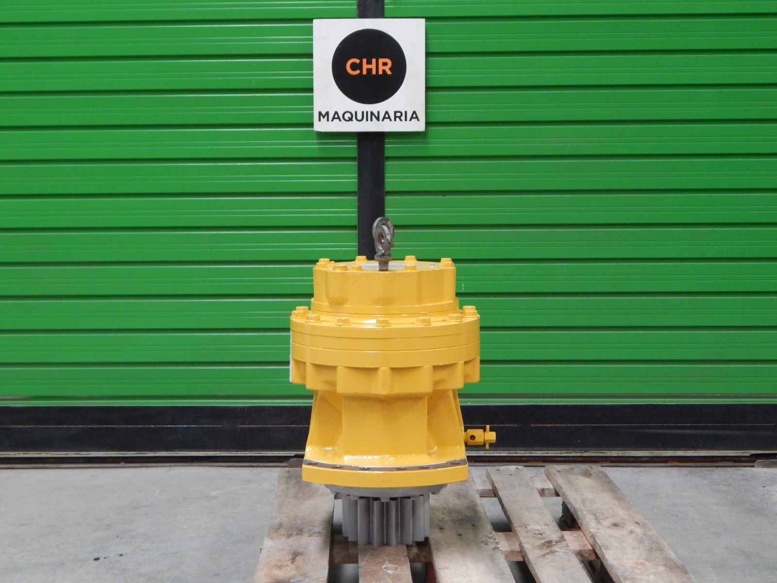 Swing Motor KOMATSU PC240-6 20Y-26-K1100