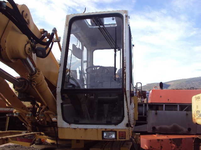 Other LIEBHERR R902
