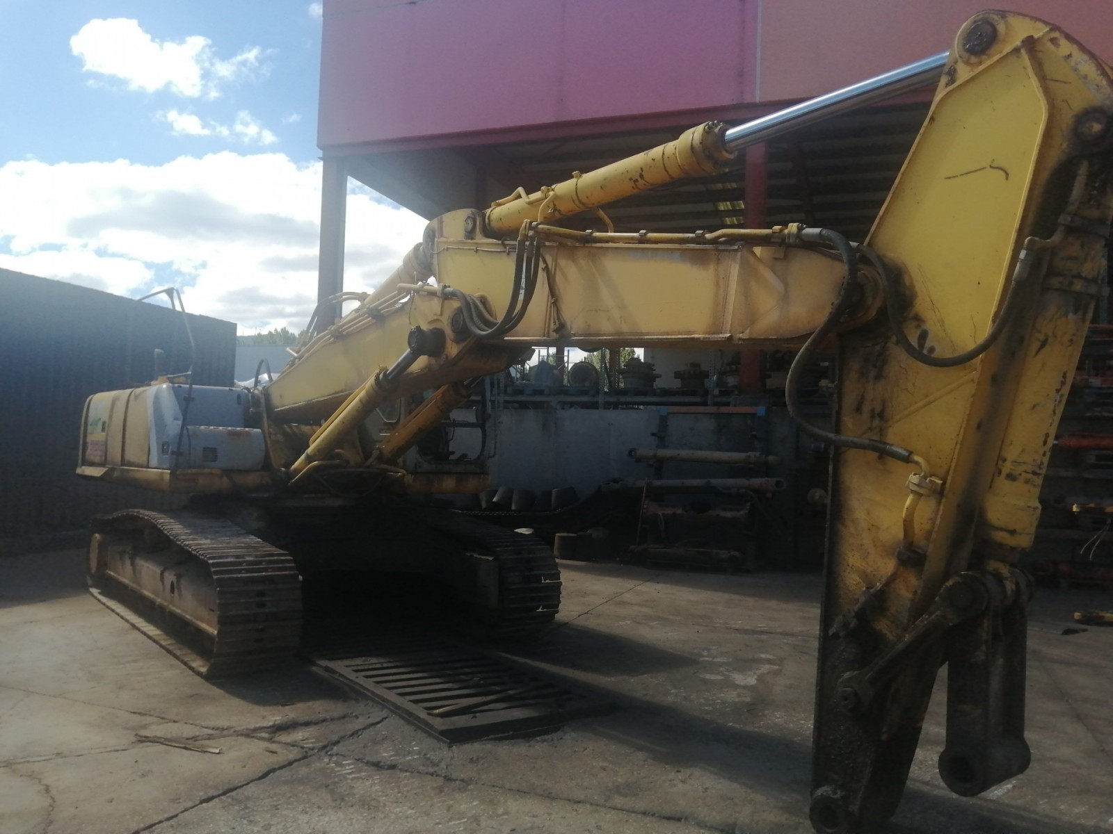 EXCAVADORA NEW HOLLAND E385 TIER III