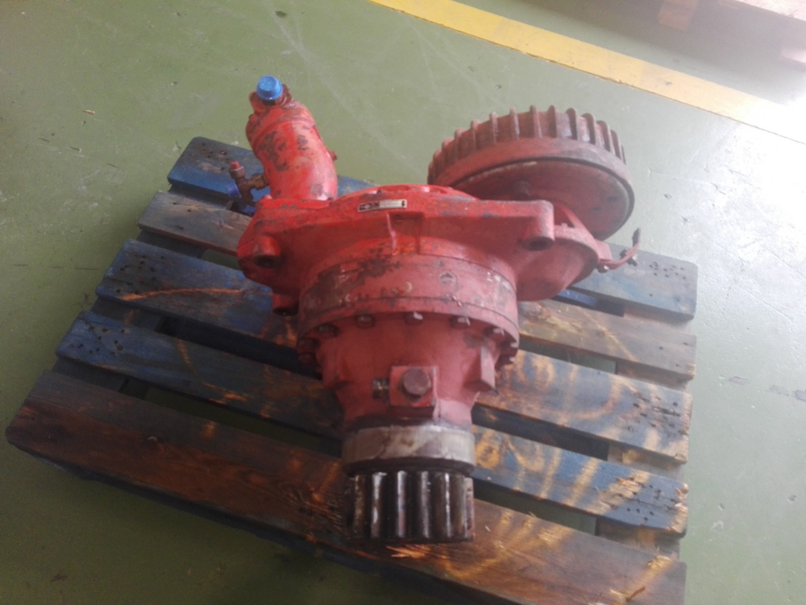 Swing Motor O & K RH6   1585503